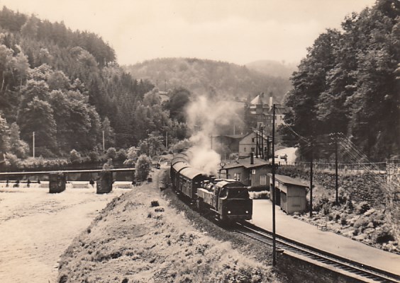 Eisenbahn Bahnhof Wolkenstein-Warmbad im Erzgebirge 1967